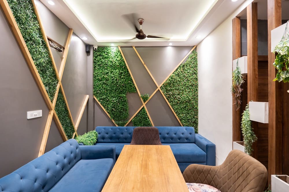 Lemonade Hotel