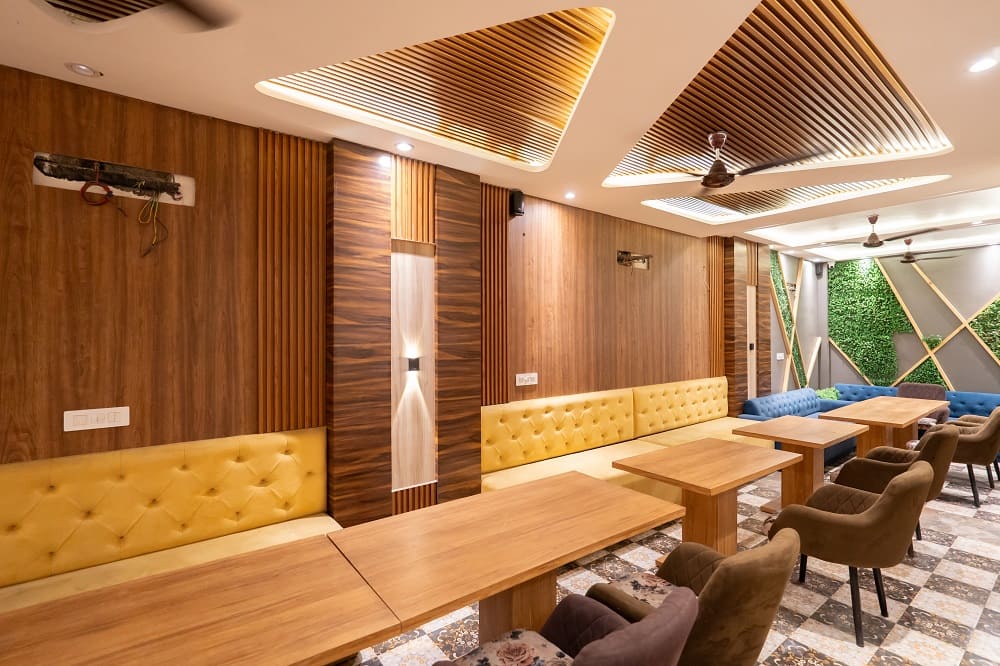 Lemonade Hotel